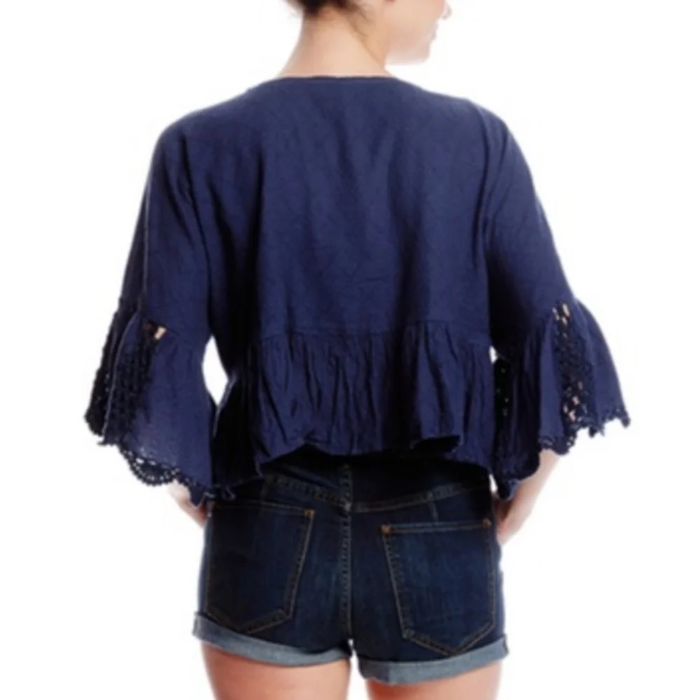 FREE PEOPLE // boho-chic textured fabric tie plunge wide sleeve top